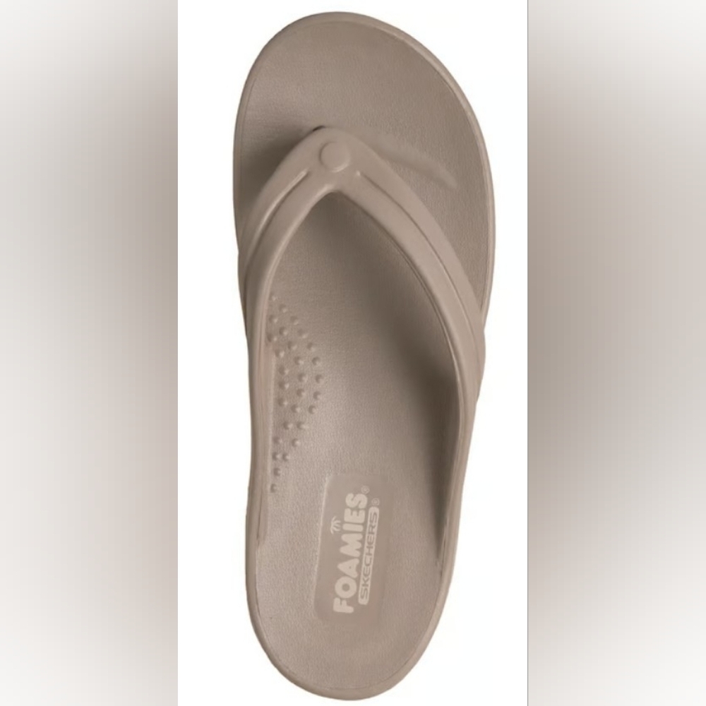 Skechers- Flip Flops. - Picture 6 of 8